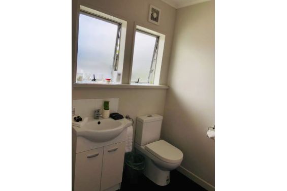 Superior Studio Unit - bathroom